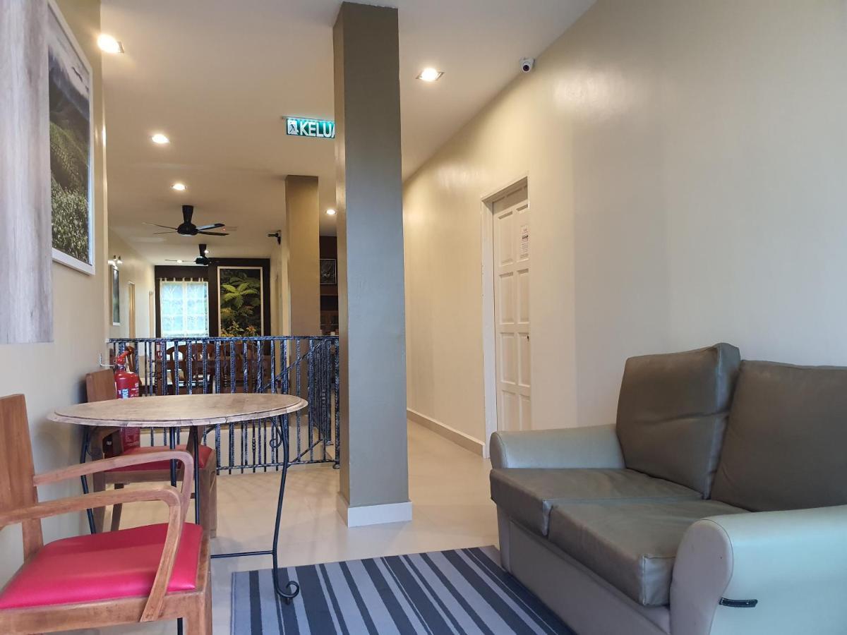 Fathers Guesthouse Bungalow Cameron Highlands Exterior foto