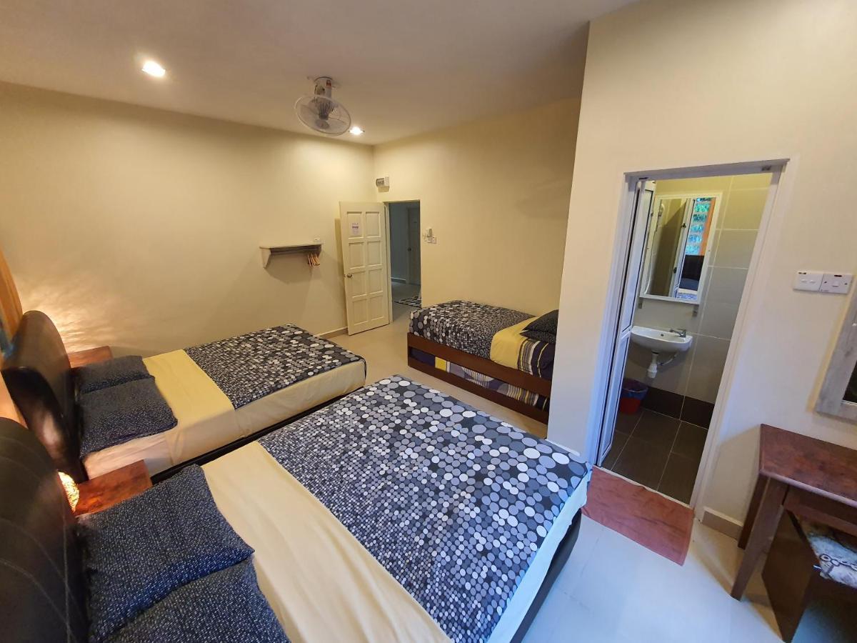 Fathers Guesthouse Bungalow Cameron Highlands Exterior foto